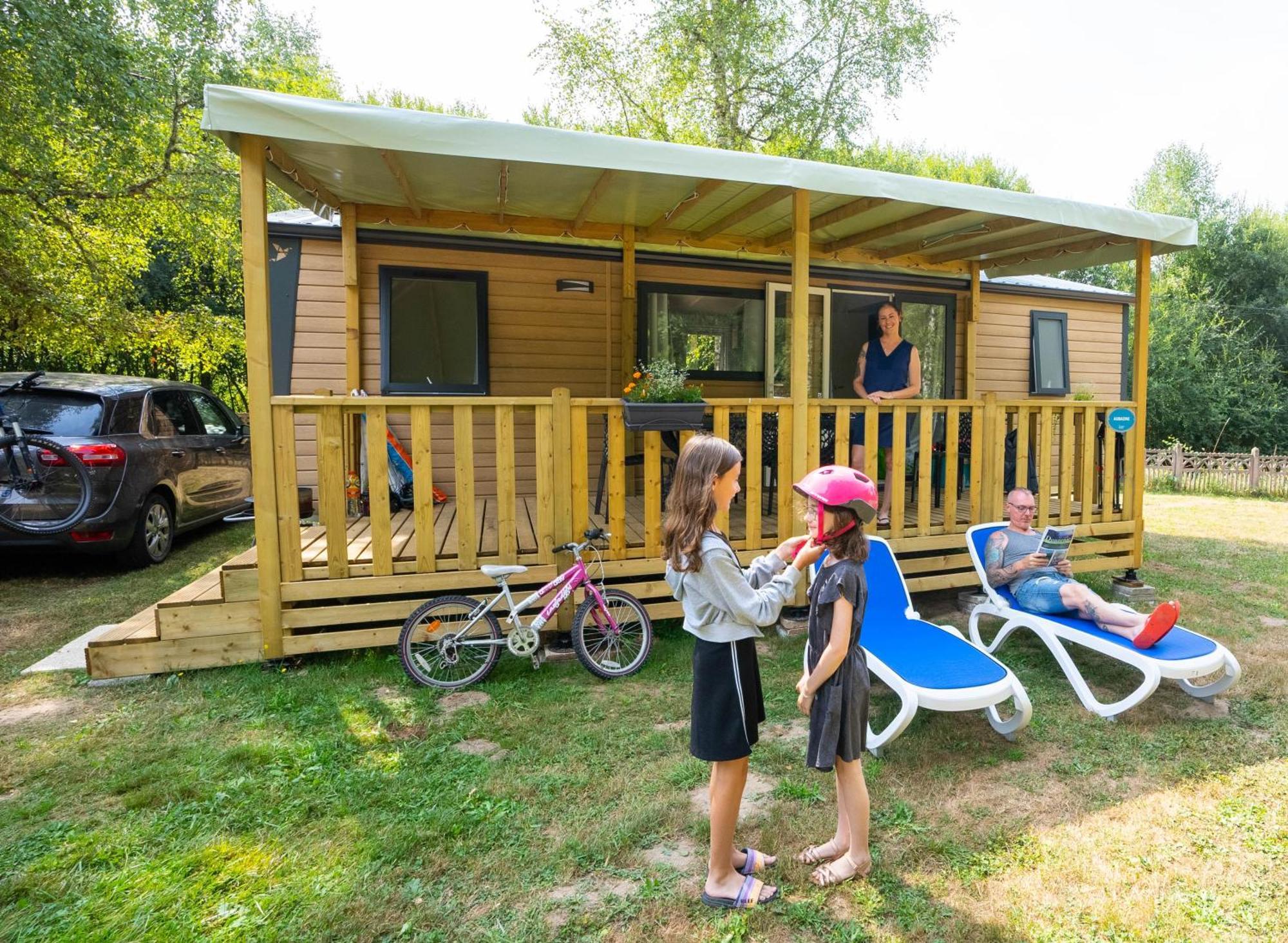 Camping De Collonges-La-Rouge Meyssac 外观 照片