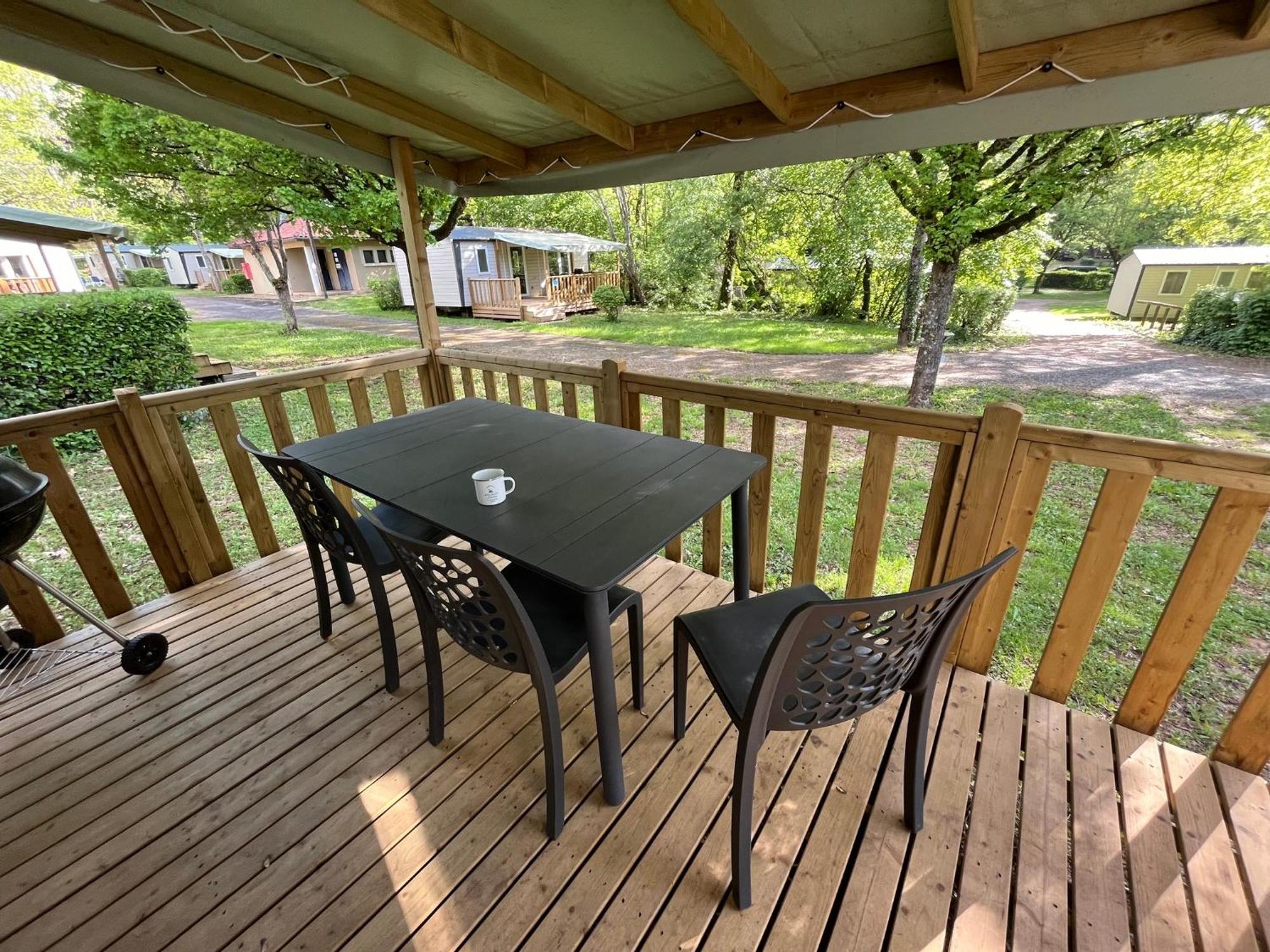 Camping De Collonges-La-Rouge Meyssac 外观 照片